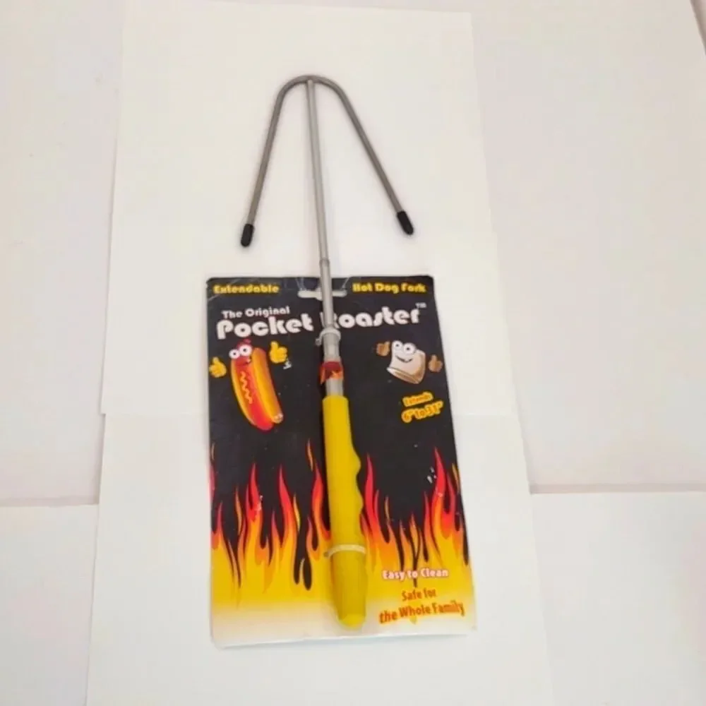 Pocket Roaster Hot Dog Extendable Fork Easy Storage Extends 31” NWT